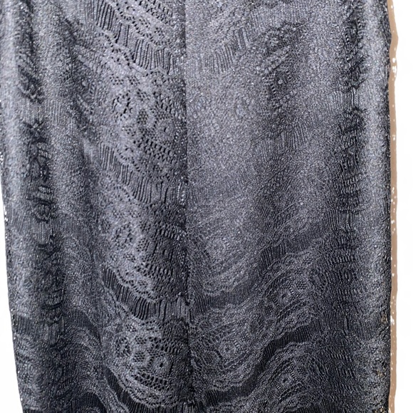 Dressy black tank - Picture 2 of 3